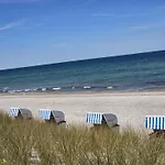 Behagliches Mit Garten Und Terrasse By Interhome Hébergement de vacances *