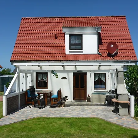 Behagliches Mit Garten Und Terrasse By Interhome Сasa de vacaciones Russow