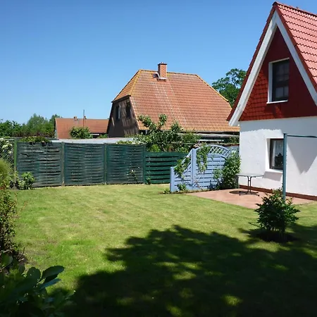 Behagliches Mit Garten Und Terrasse By Interhome